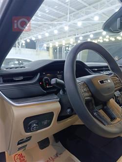 جیپ گراند شیرۆکی